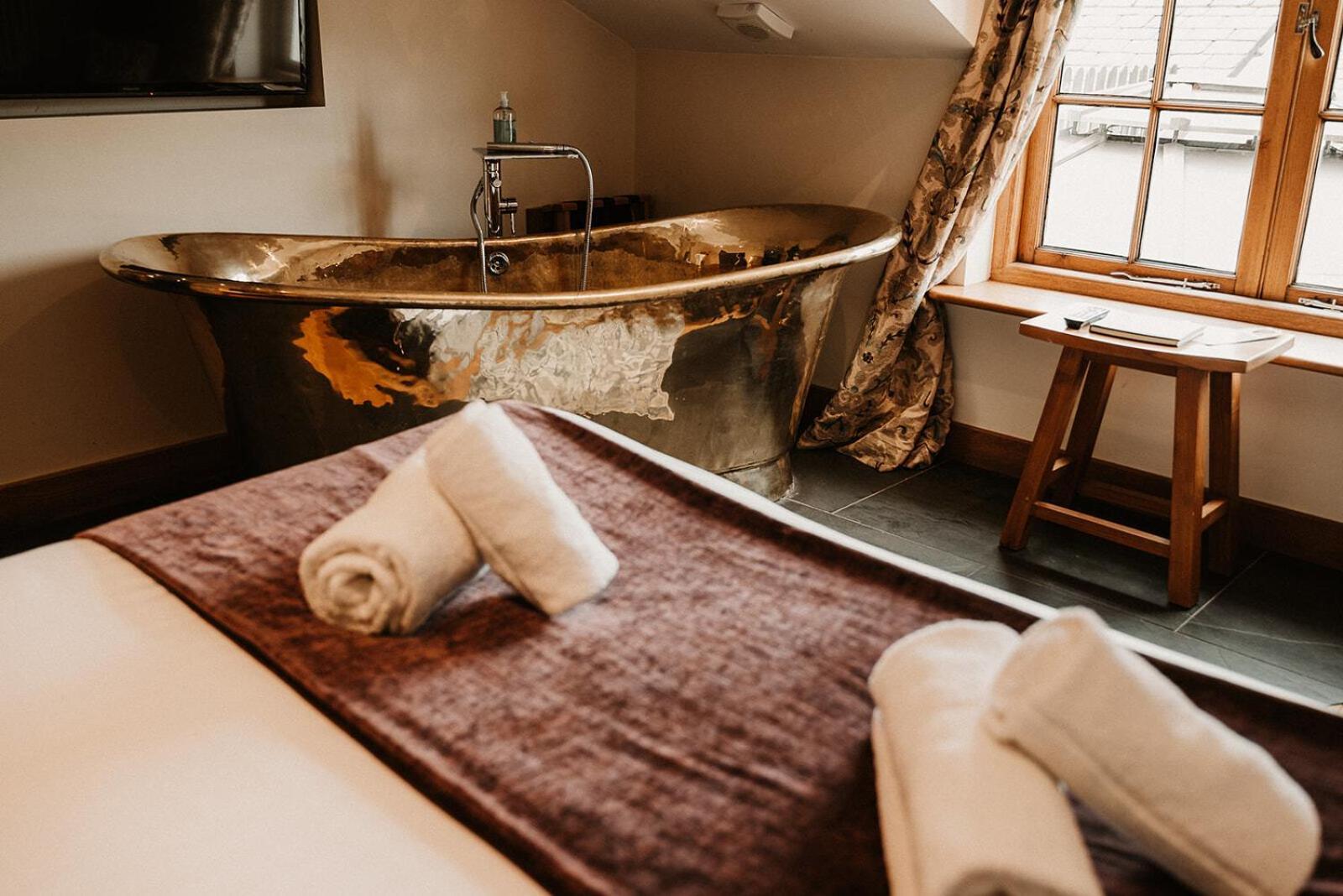The Wilson Arms Bed & Breakfast Torver Dış mekan fotoğraf